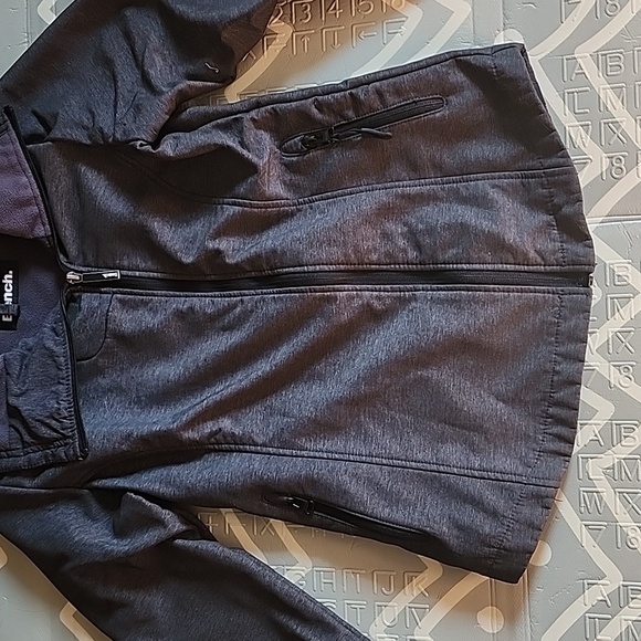 Xs Bench Jacket - Picture 2 of 5